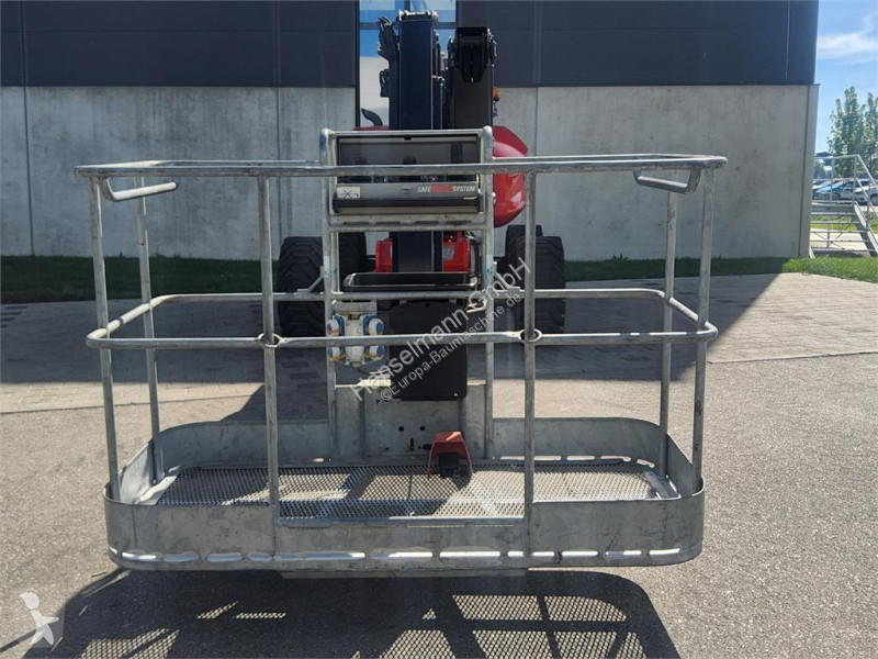 Автовышка Manitou