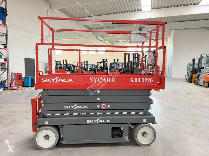 Skyjack  aerial platform