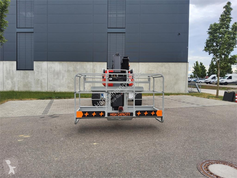 منصة تلسكوبية Manitou Plus