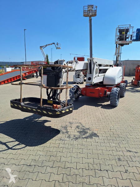 منصة تلسكوبية Niftylift HR21 HYBRID 4X4