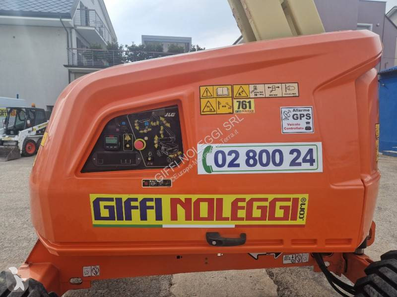 منصة تلسكوبية JLG 520AJ