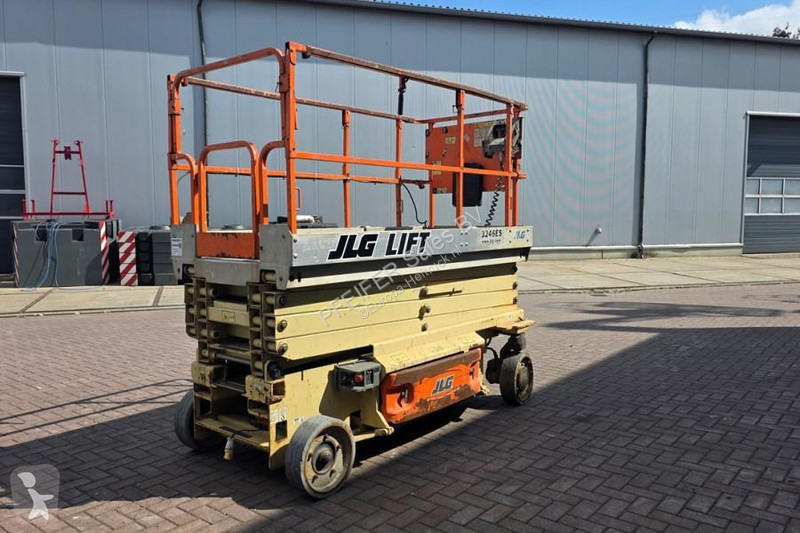 منصة تلسكوبية JLG Electric, 11.7m Working...