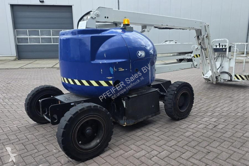 منصة تلسكوبية Grove AMZ51E Electric, 4x2 Drive,...