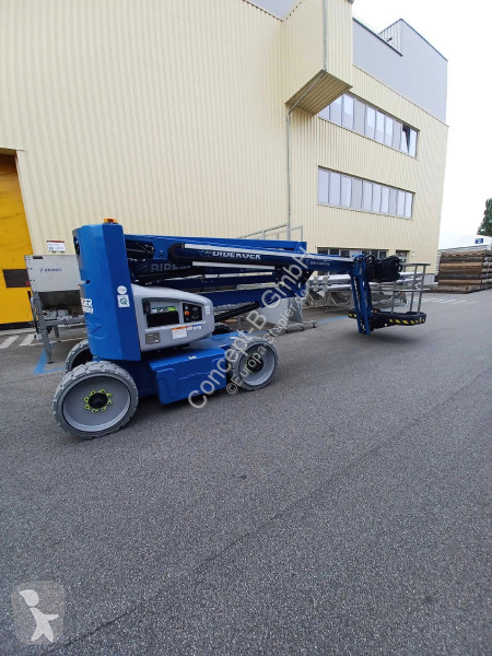 منصة تلسكوبية Niftylift HR17NE