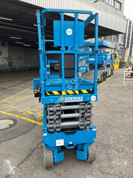 منصة تلسكوبية Genie GS 2632