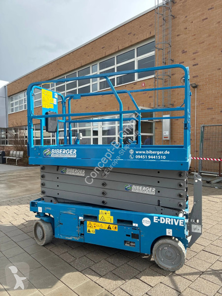 منصة تلسكوبية Genie GS 3246