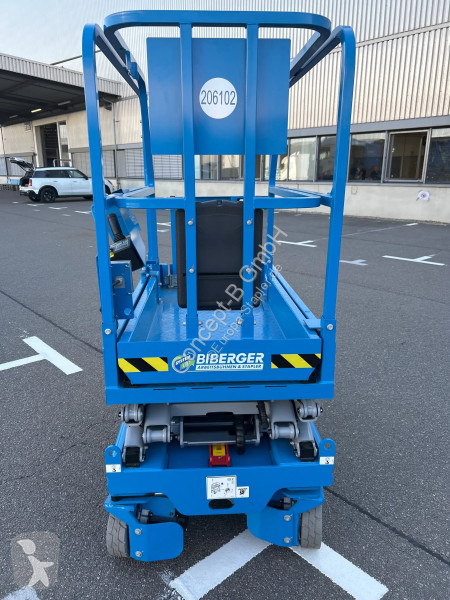 منصة تلسكوبية Genie GS 1432m