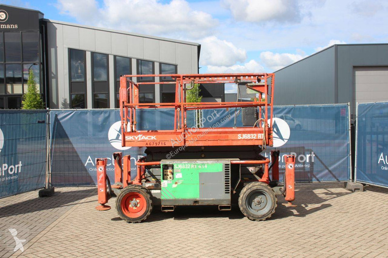 Gondola Skyjack SJ6832RT