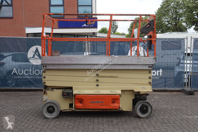 JLG  aerial platform