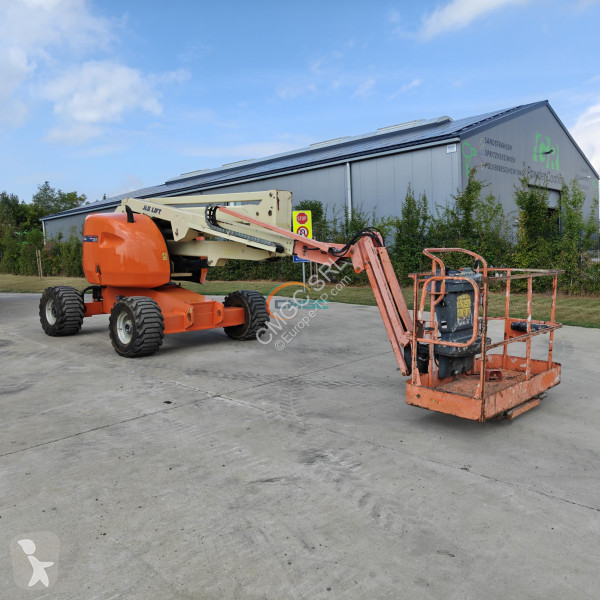 Plataforma elevadora JLG