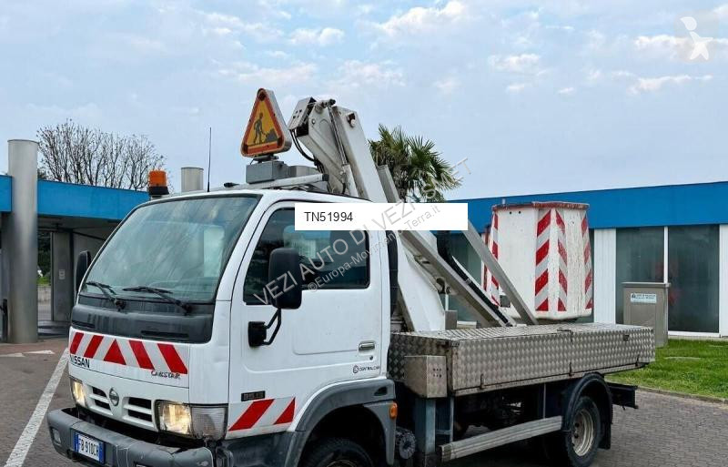 Plataforma elevadora Nissan 10MT