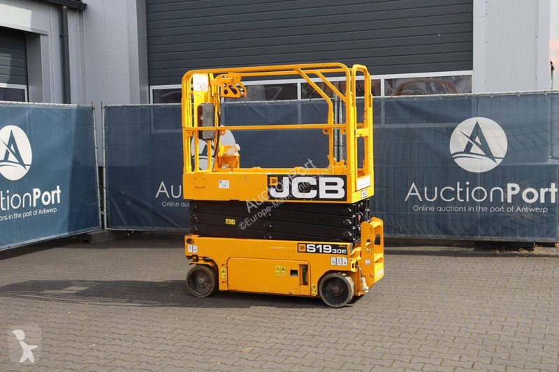 Вишка JCB S1930E