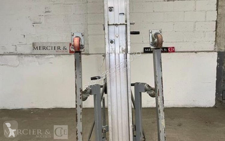 Автовишка Genie leve materiaux vertical