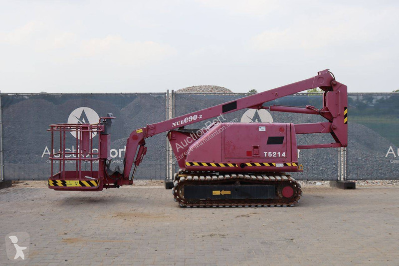 Plataforma elevadora Isuzu NUL090-2
