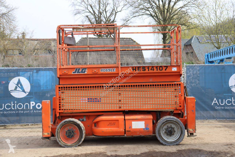 Plataforma elevadora JLG