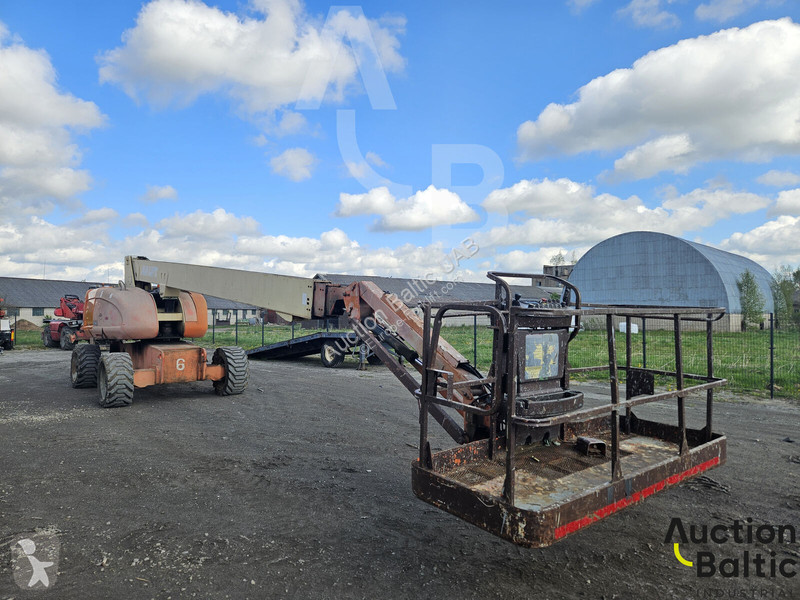 Plataforma elevadora JLG