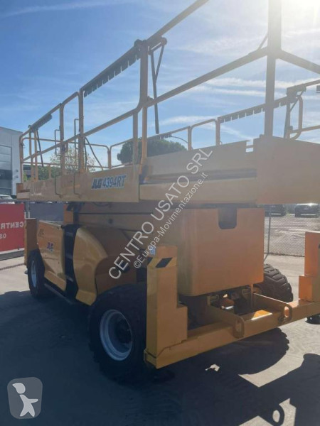 Автовишка JLG