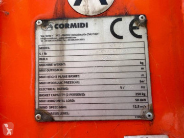 Plataforma com lagartas Cormidi