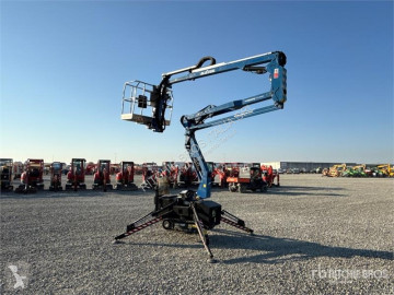 Nacelle automotrice articulée