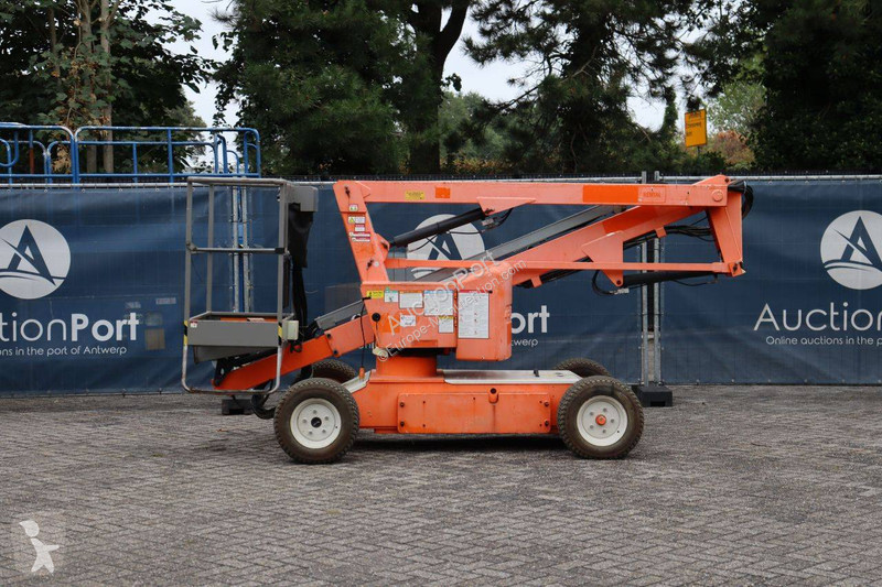 Plataforma elevadora Niftylift HR12NE