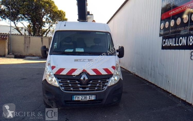 Автовышка Renault