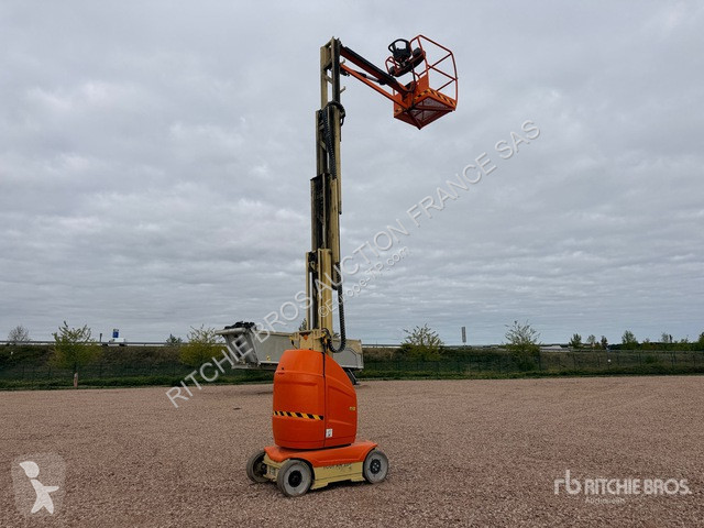升降机 JLG 10E