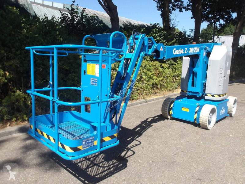 Plataforma Genie Z30/20N