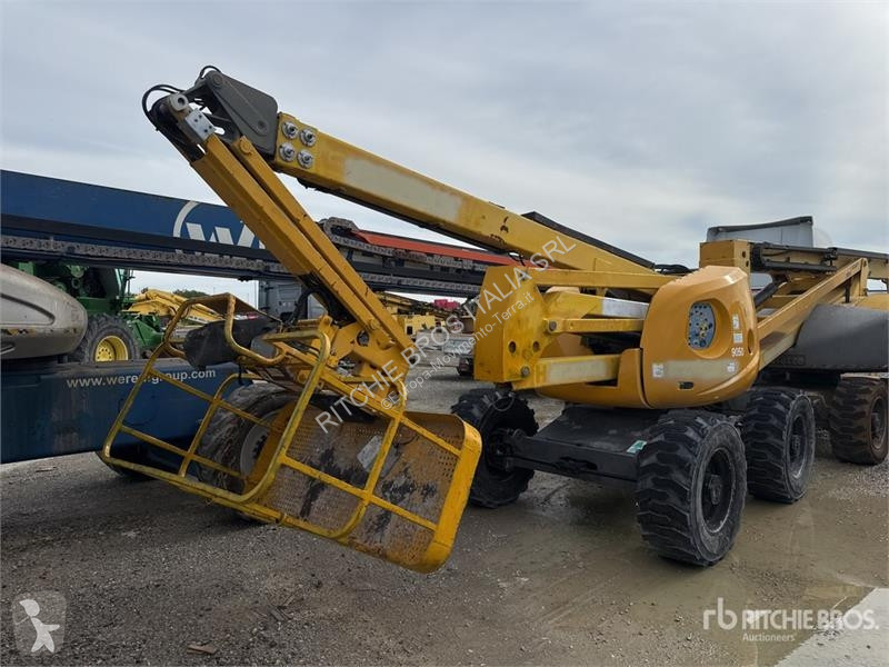升降机 Haulotte Articulating Boom Lift (Inoperable)
