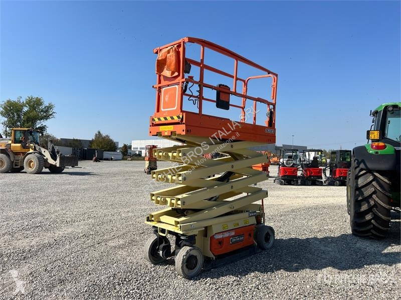 Plataforma elevadora JLG 2632ES