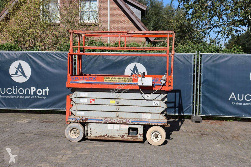 Lift Skyjack SJ4832