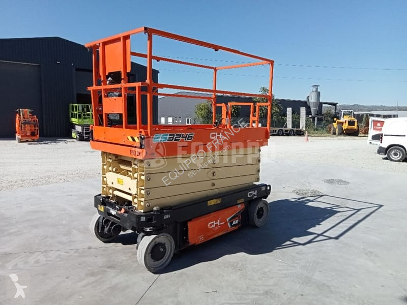 Zwyżka JLG ES3246