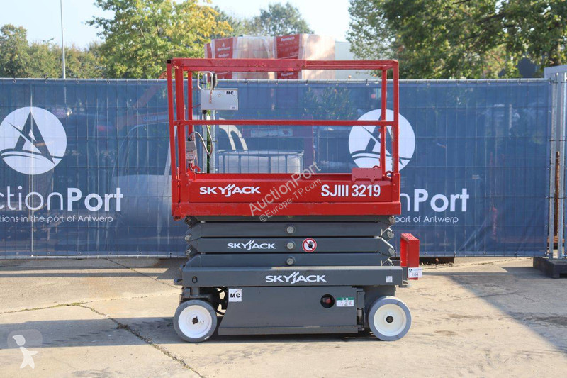 Nacelle Skyjack SJIII-3219