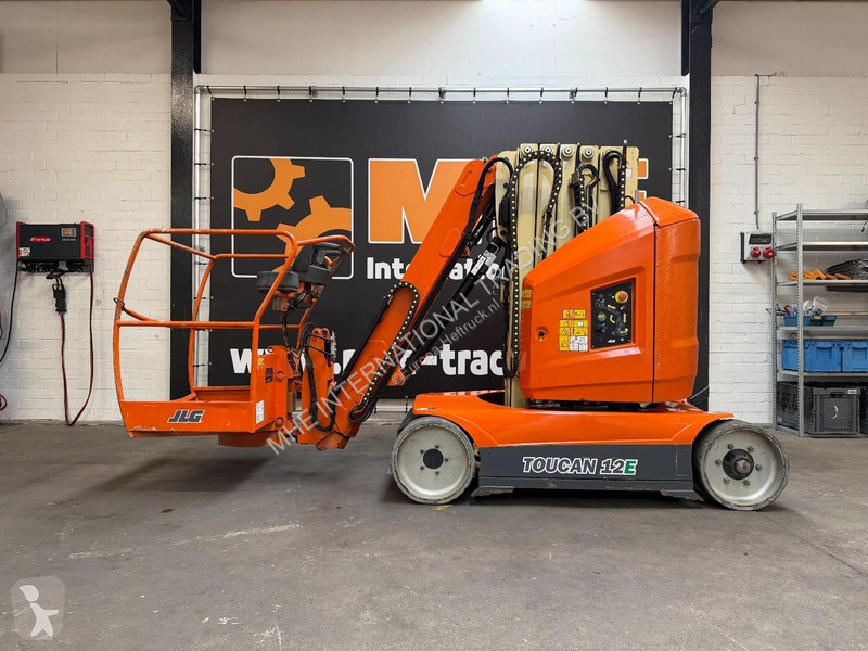 Вишка JLG Toucan 12E