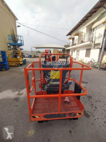 JLG E300AJP