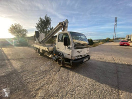 /11/2/8281321-camion_con_cesta_elevadora-nissan_th.jpg