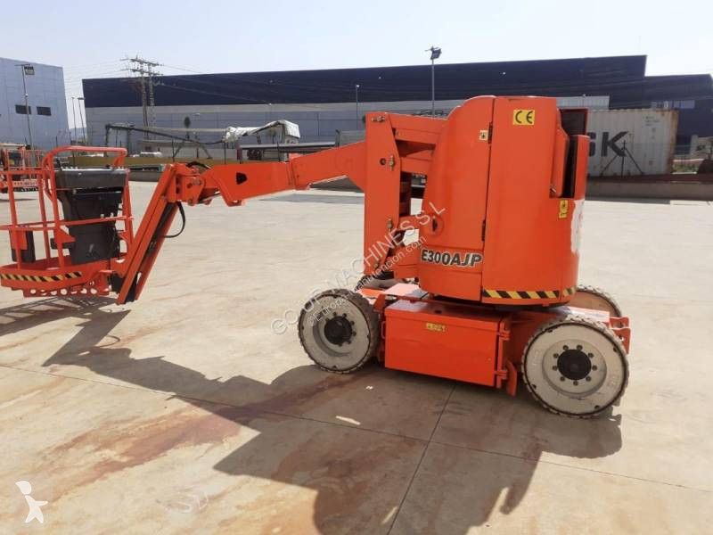 Piattaforma aerea JLG