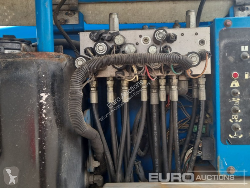 منصة تلسكوبية  Z45/25