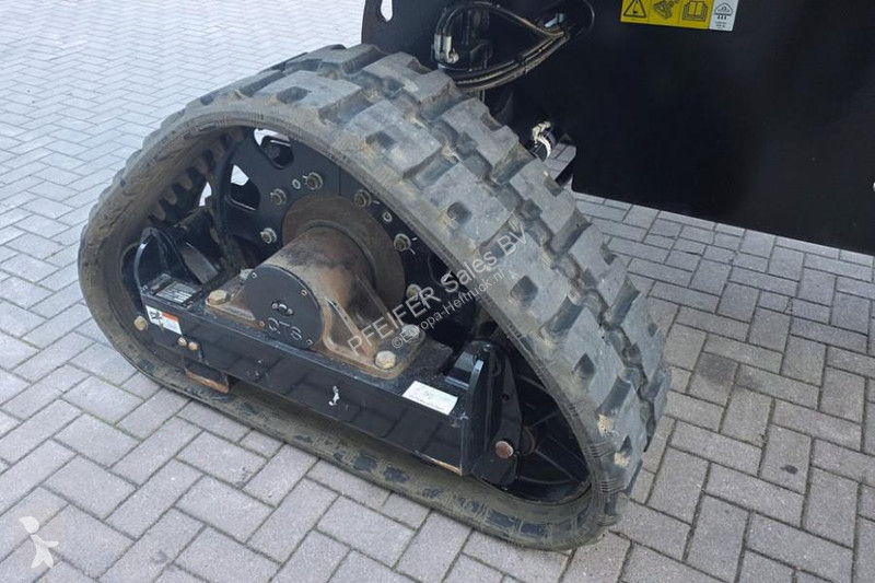 منصة تلسكوبية Genie XC Trax Diesel, 4x4 Drive...