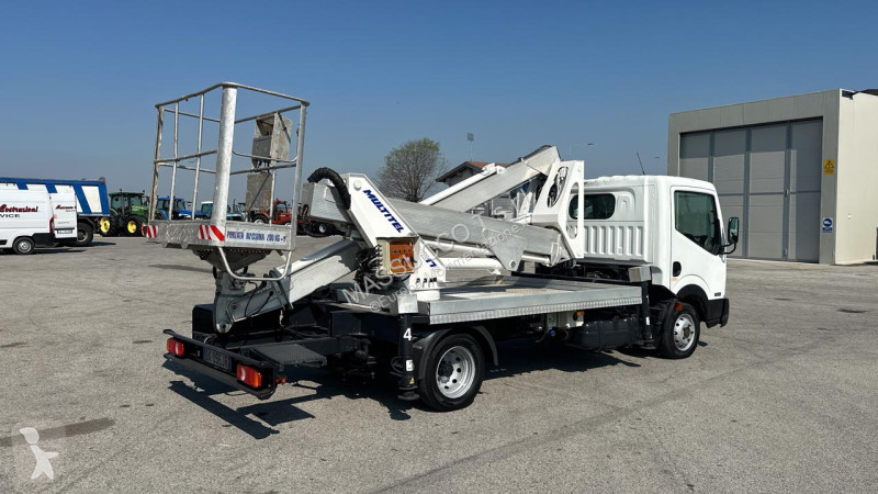 منصة تلسكوبية Nissan 35.11 MX 170