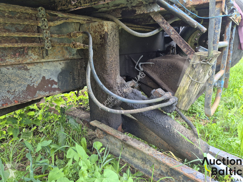 Vysokozdvižná plošina Renault JK 75