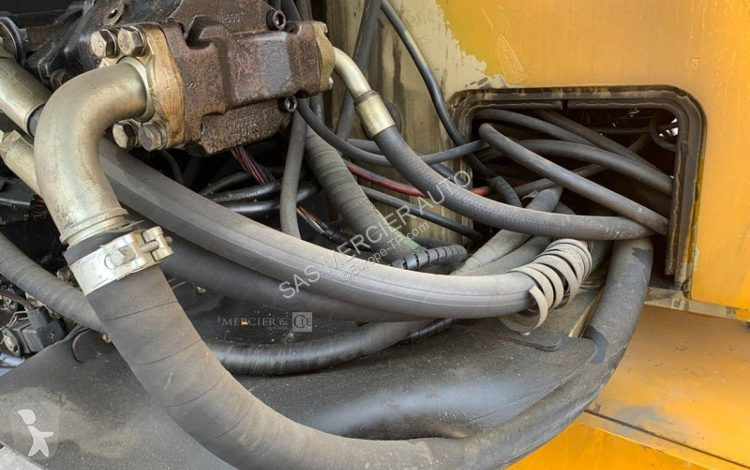 Hoogwerker JLG nacelle articulee automotrice...