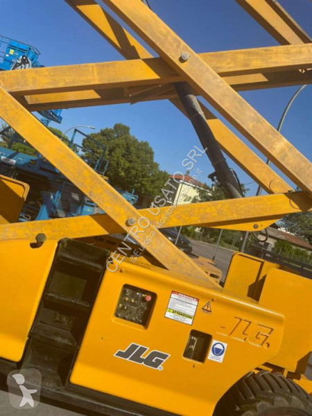Автовишка JLG