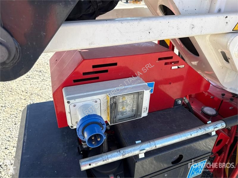 Nacelle Imer IMR15DA Crawler Articulating Boom...