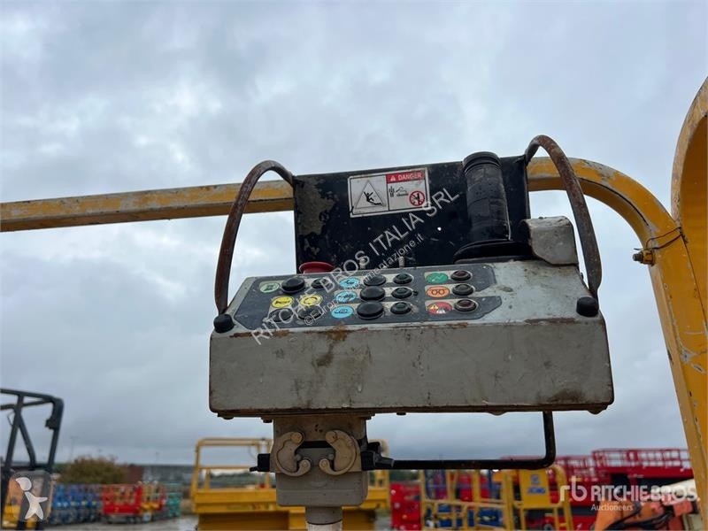 Emelőkosár Haulotte Diesel Scissor Lift