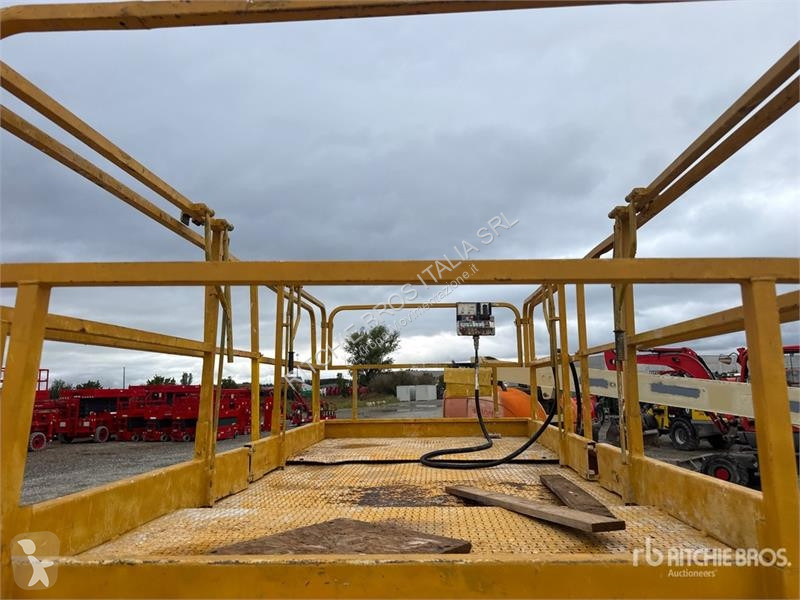 Nacela Haulotte HA18SDX Diesel Scissor Lift