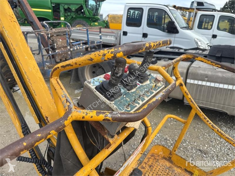 Plataforma Haulotte HA20 Articulating Boom Lift...