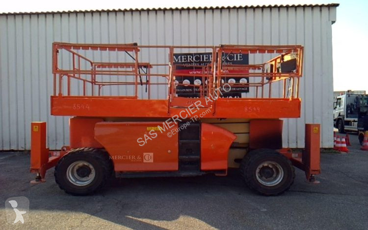 Nacelle JLG plateforme ciseaux automotrice diesel