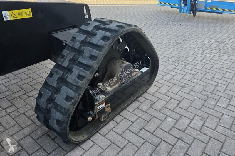 منصة تلسكوبية Genie XC Trax Diesel, 4x4 Drive...