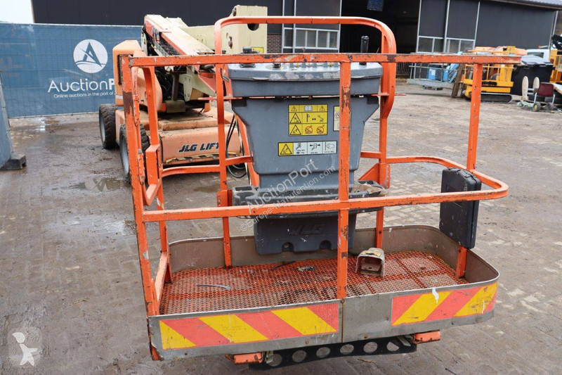 Plataforma elevadora JLG