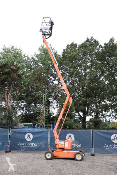 Plataforma elevadora Niftylift HR12NE